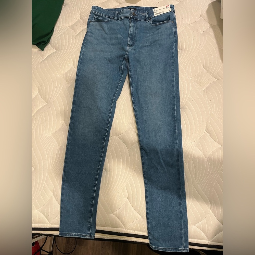 Uniqlo Women's Skinny High Rise Jeans in Blue